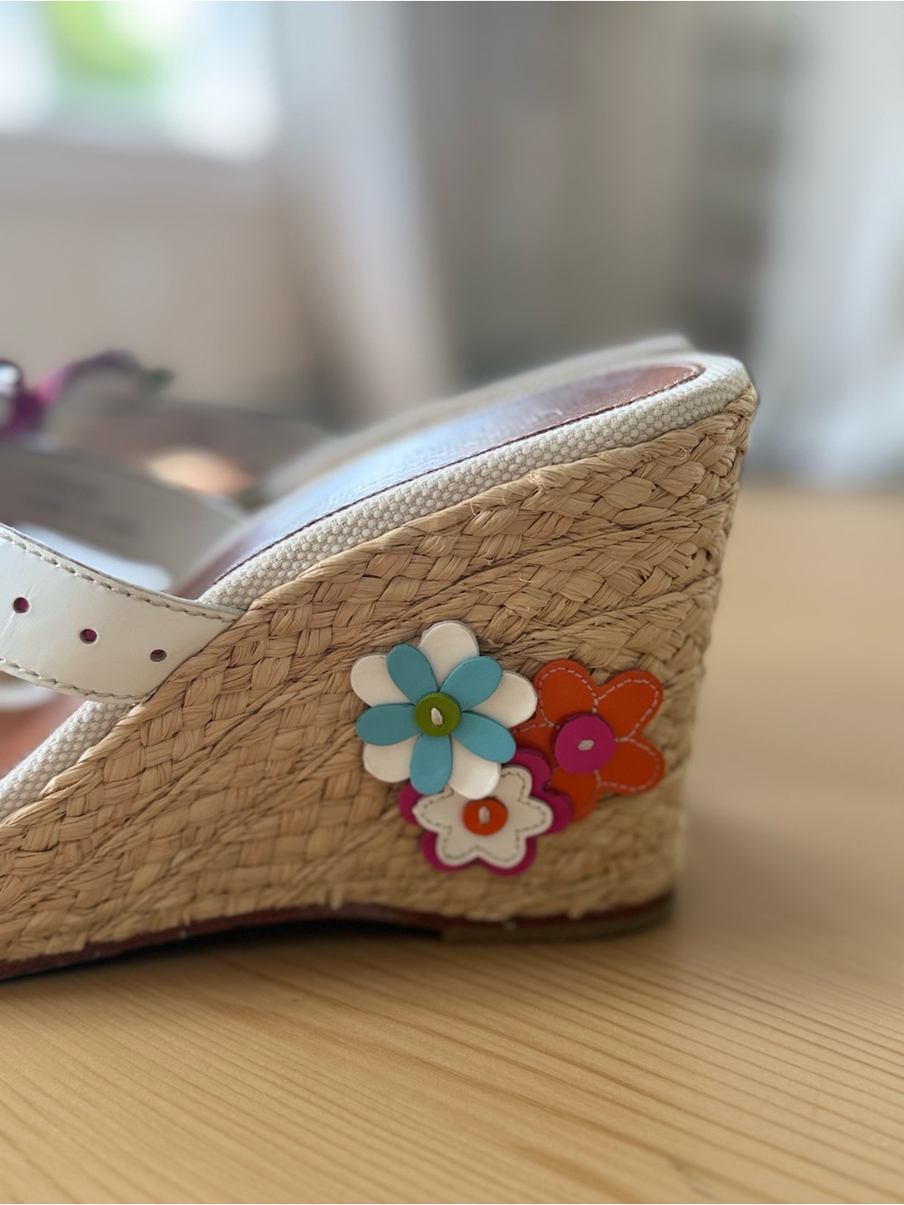 Rare Vintage Coach Wedges Floral Leather Appliqué Jesica Thong Platform Sandals - Picture 5 of 11